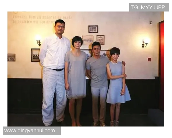 姚明与巨人不期而遇的奇妙时刻揭示了身高背后的故事与友谊 姚明与巨人不期而遇的奇妙时刻揭示了身高背后的故事与友谊