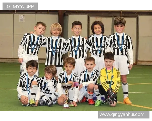 明星儿子是否继承父业成为足球明星的背后故事与挑战 明星儿子是否继承父业成为足球明星的背后故事与挑战